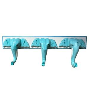💚❤️FLASH SALE $25💚❤️Vintage Wood Elephants Coat Towel Rack Pier 1